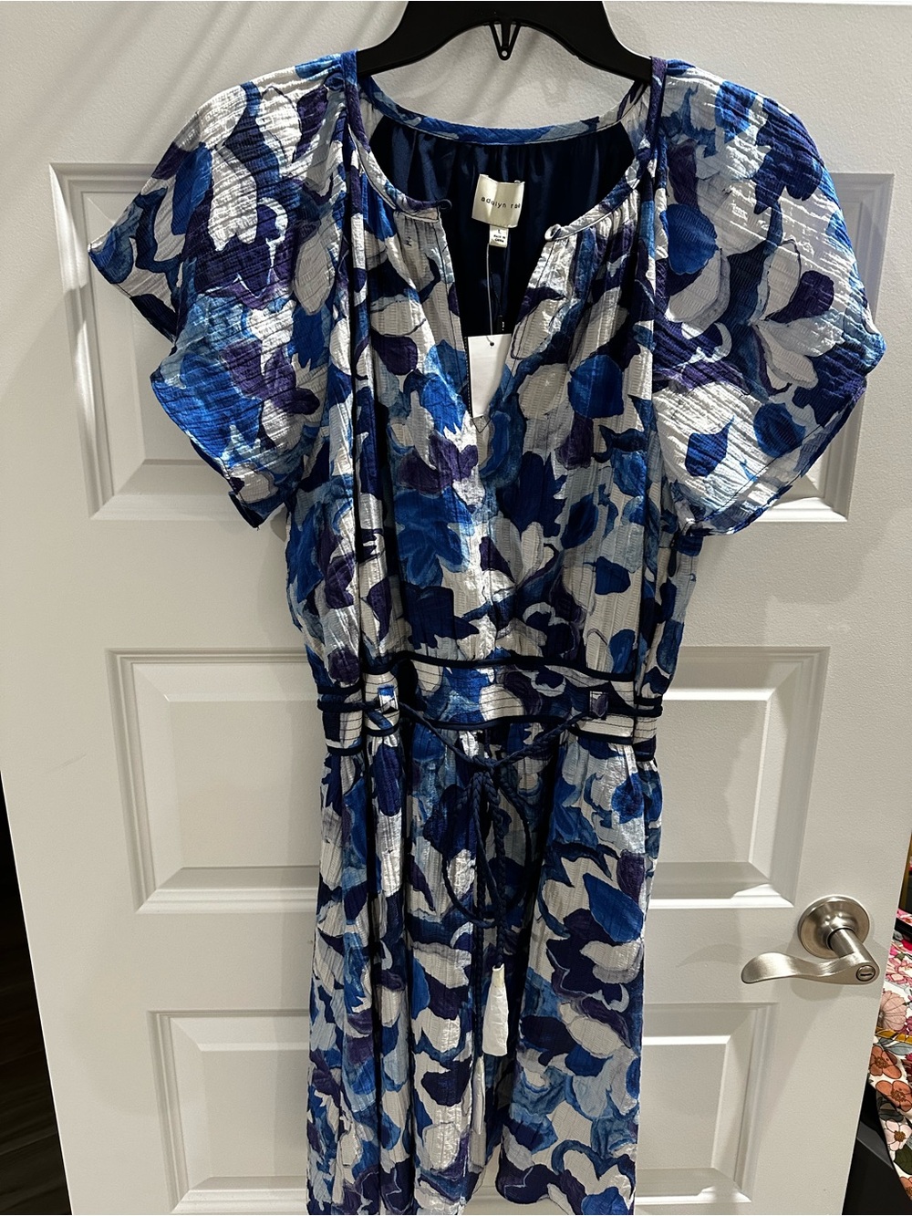 Adelyn Rae Blue & White Floral Tie-Waist Dress, Large